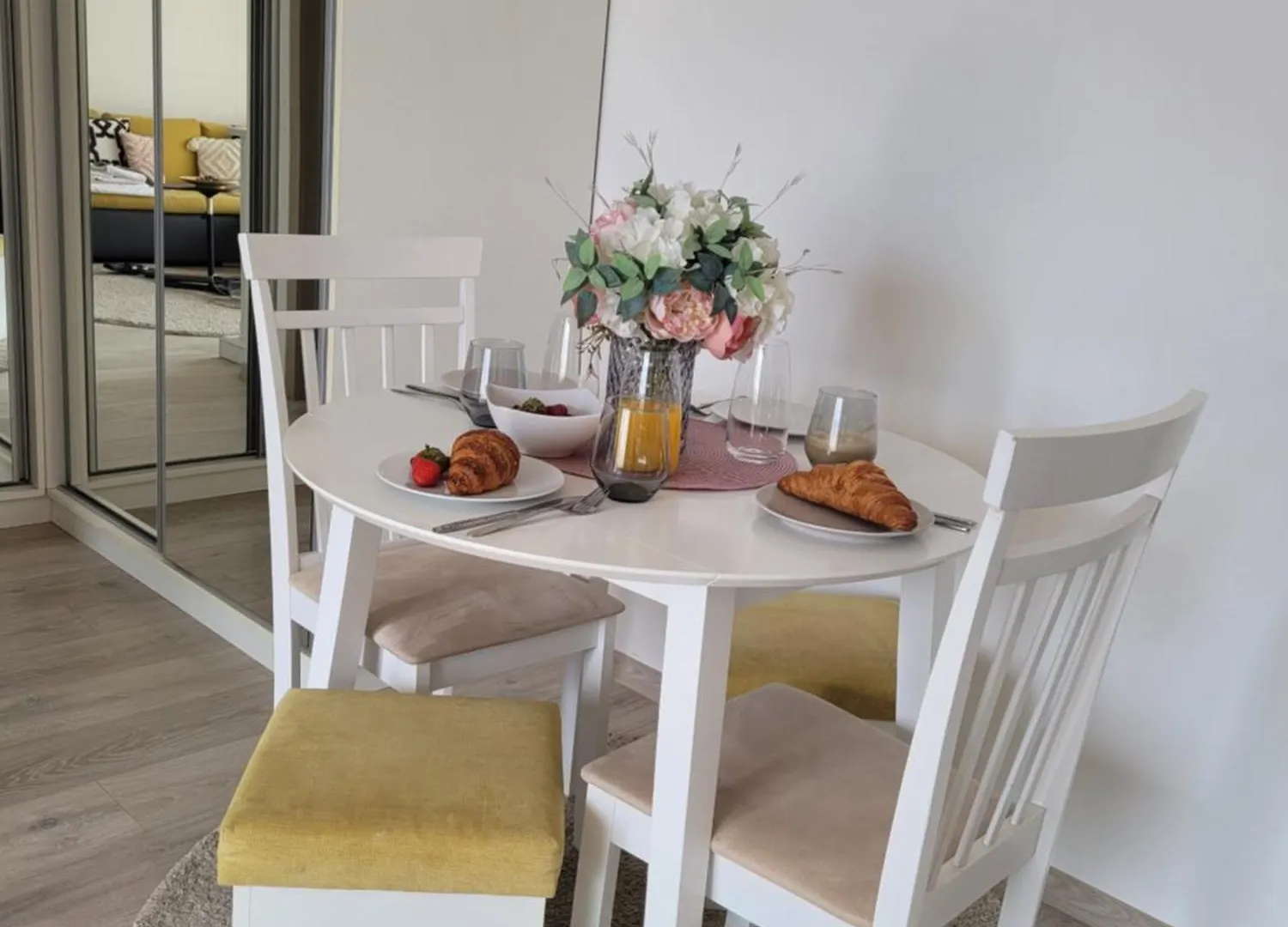 Stylish City Escape, Fireplace, Sunset Views Bucharest 0*,  Romania
